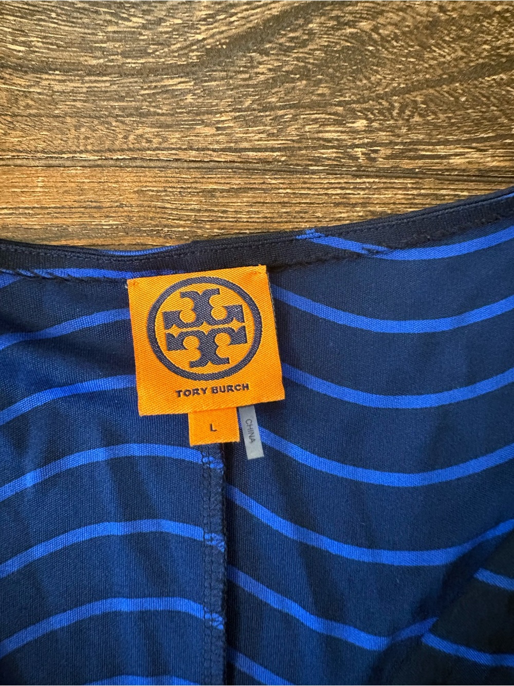 Tory Burch Midi Dress Womens Large Black Blue Silk Stretch Wavy Stripe V-Neck - Picture 6 of 9